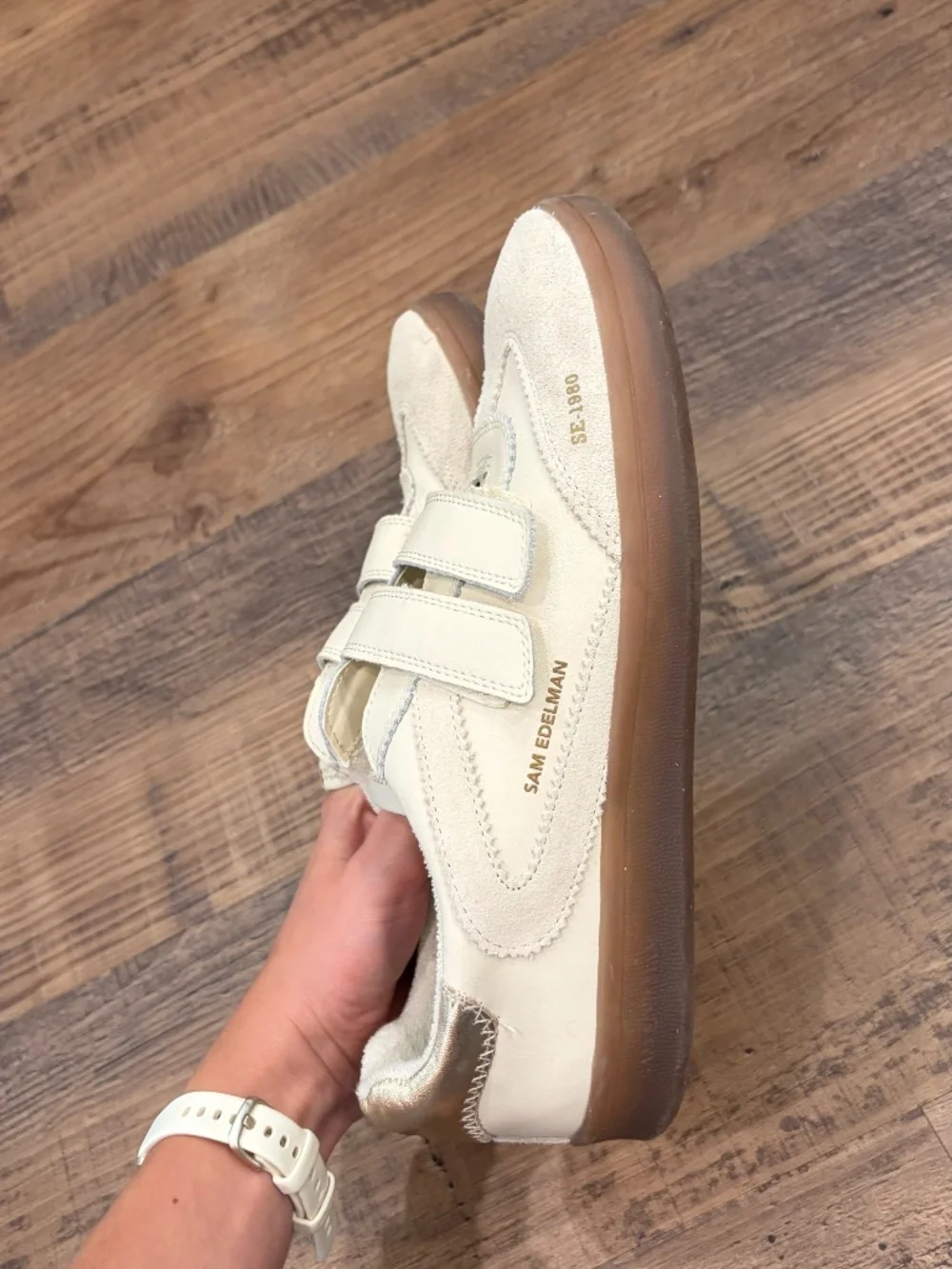 Sam Edelman Talia Sneakers - size 9